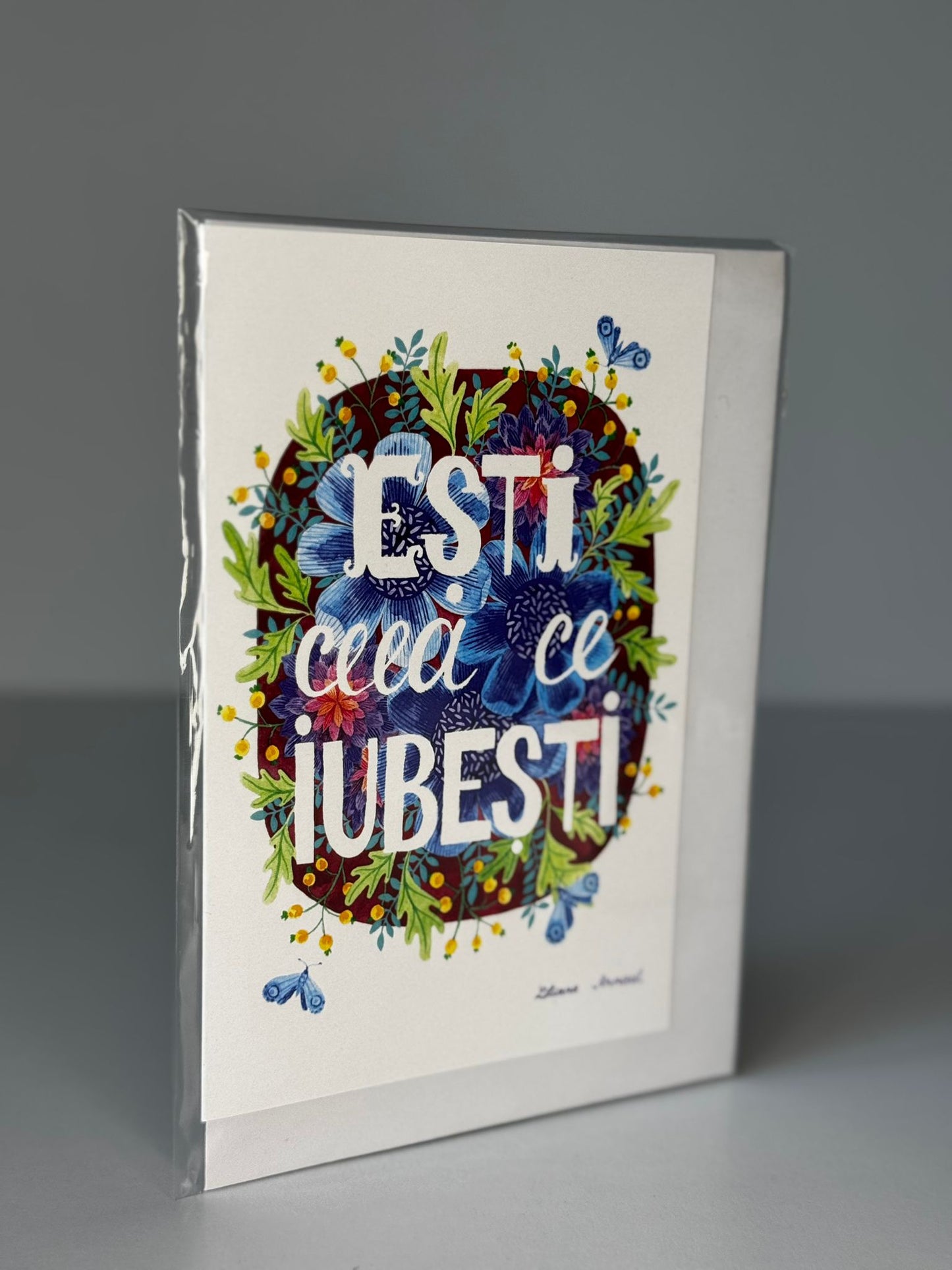Felicitare ilustrată pentru momente speciale cu mesaj: „Ești ceea ce iubești”