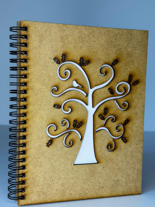 Agendă A5 - Copertă din lemn cu model copac