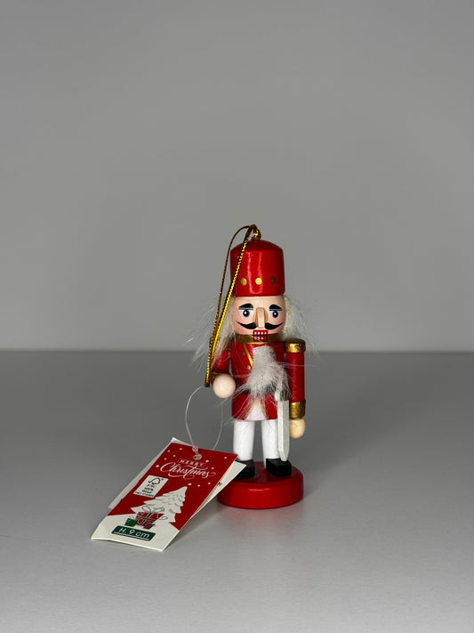 Decorațiune pom Spărgătorul de nuci cu uniformă roșie